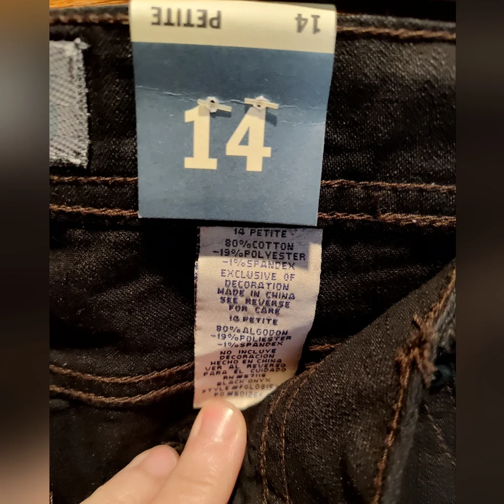 NWT Womens Faded Glory Black Jeans, 14 Petite, Straight Leg Eased - Picture 3 of 7